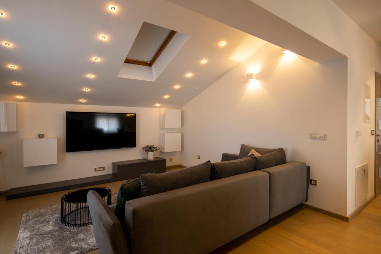 Lumaja Luxury Apartman บีโอกราดนาโมรู ภายนอก รูปภาพ