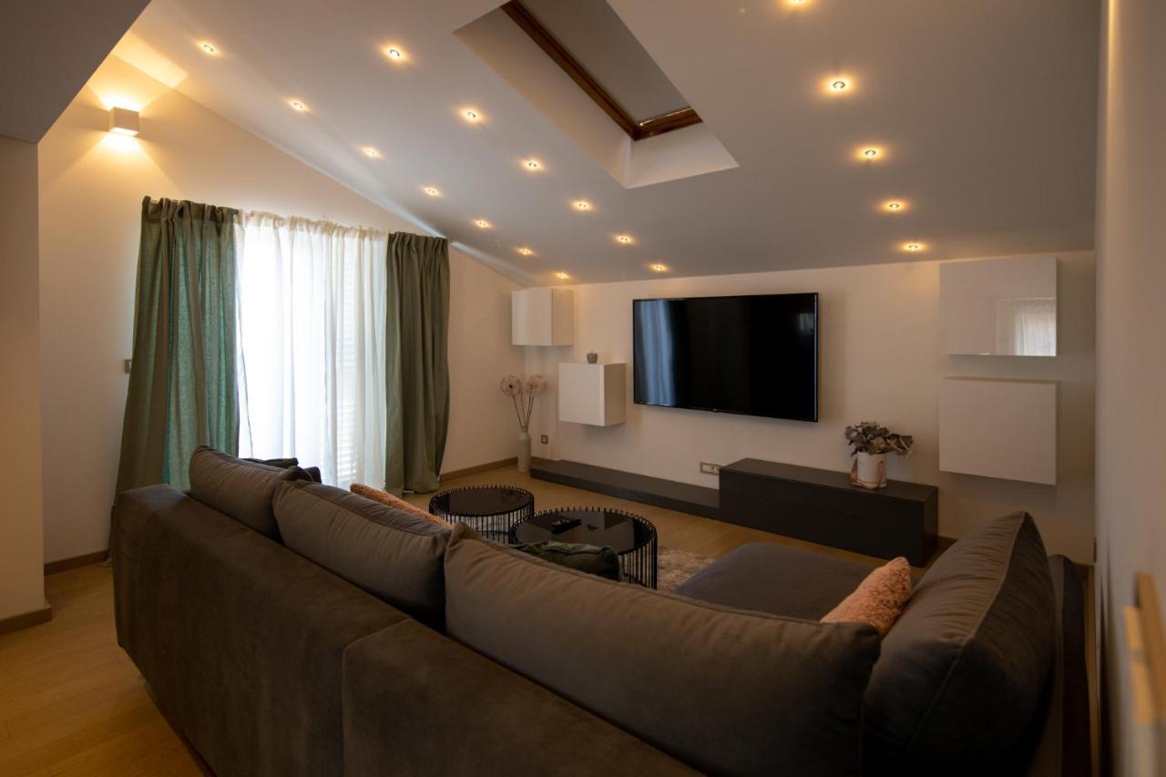 Lumaja Luxury Apartman บีโอกราดนาโมรู ภายนอก รูปภาพ