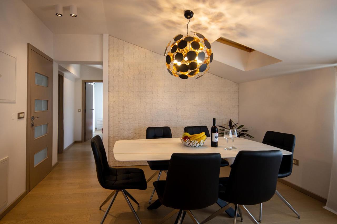 Lumaja Luxury Apartman บีโอกราดนาโมรู ภายนอก รูปภาพ
