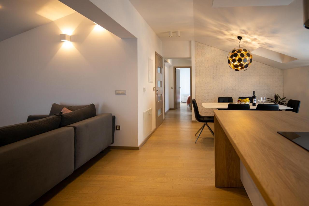 Lumaja Luxury Apartman บีโอกราดนาโมรู ภายนอก รูปภาพ