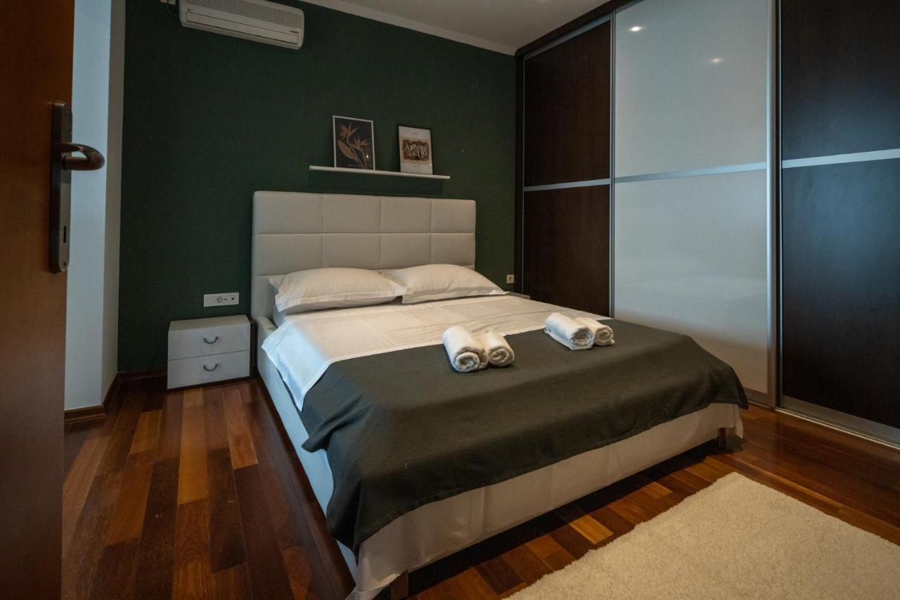 Lumaja Luxury Apartman บีโอกราดนาโมรู ภายนอก รูปภาพ