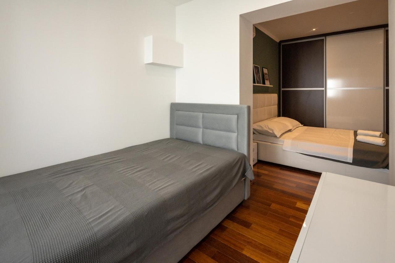 Lumaja Luxury Apartman บีโอกราดนาโมรู ภายนอก รูปภาพ